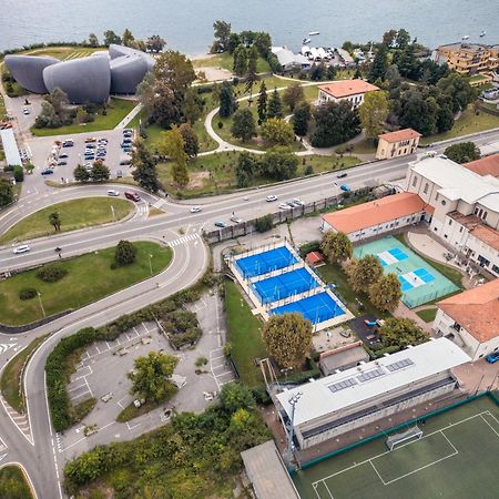 Al Centro Bed & Breakfast Verbania Exterior photo
