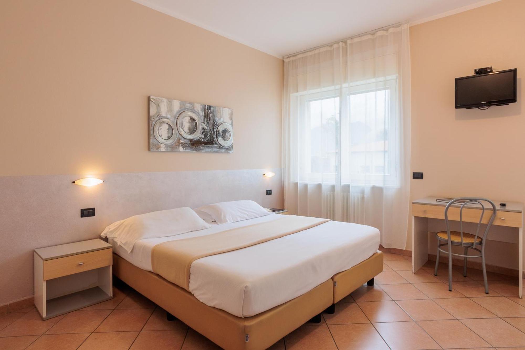 Al Centro Bed & Breakfast Verbania Exterior photo
